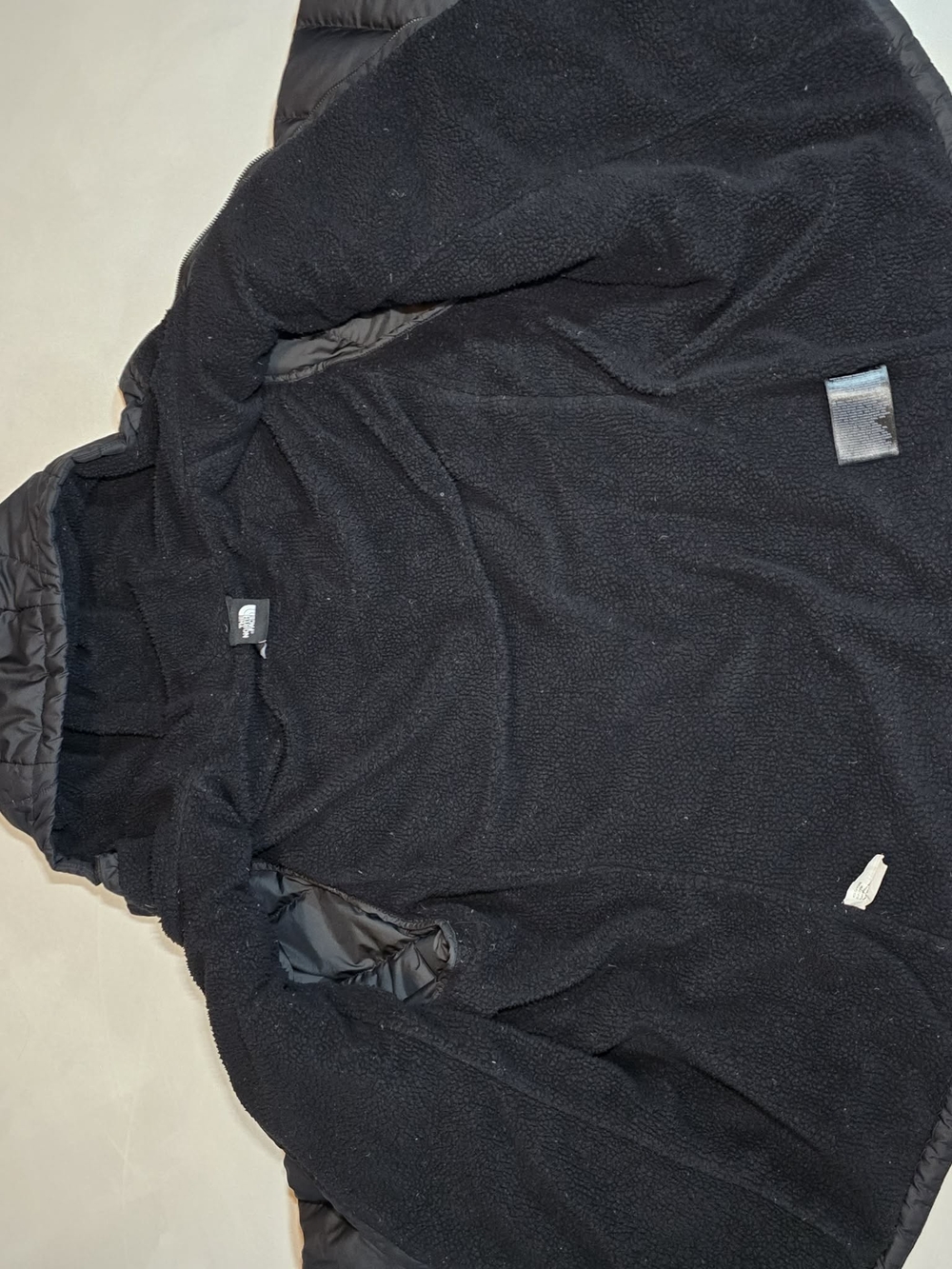 The North Face Women’s Black Hooded Puffer Jacket - Picture 7 of 8